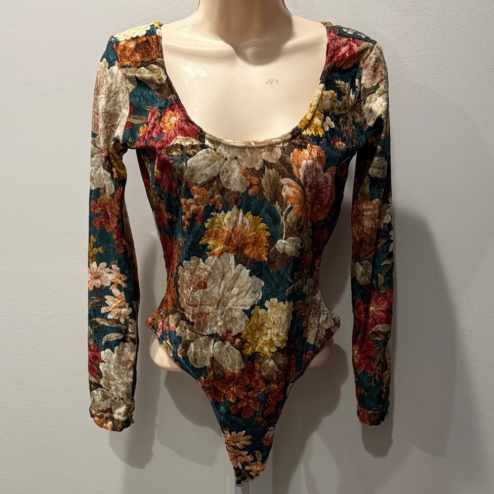 Vintage In Charge Floral Print Long Sleeve Bodysuit Size M Velour Y2K Preppy